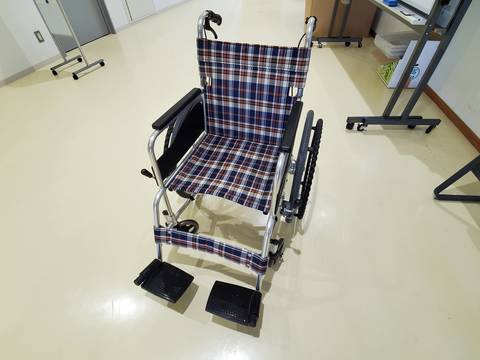 自走式車いす
