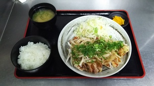 え