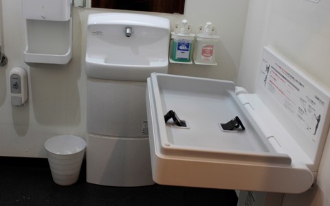 多目的トイレ2