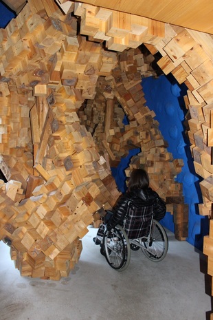 屋内展示　車いす