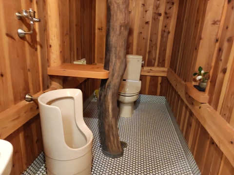 多目的トイレ　引き