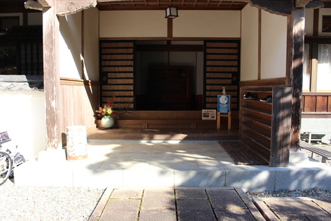 お寺カフェ入口