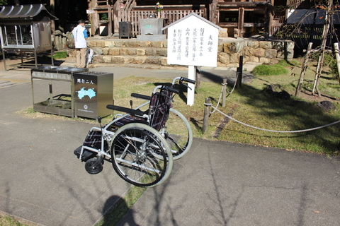 本堂の路　溝