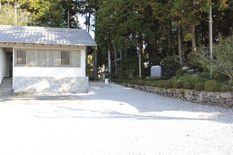 第三駐車場　砂利