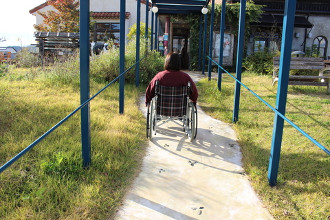 屋根付きスロープ