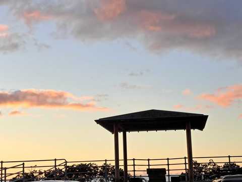 トリム公園東屋